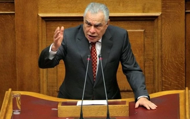 Γιακουμάτος: «Φούμαρα» η τροπολογία για την αύξηση του κατώτατου μισθού